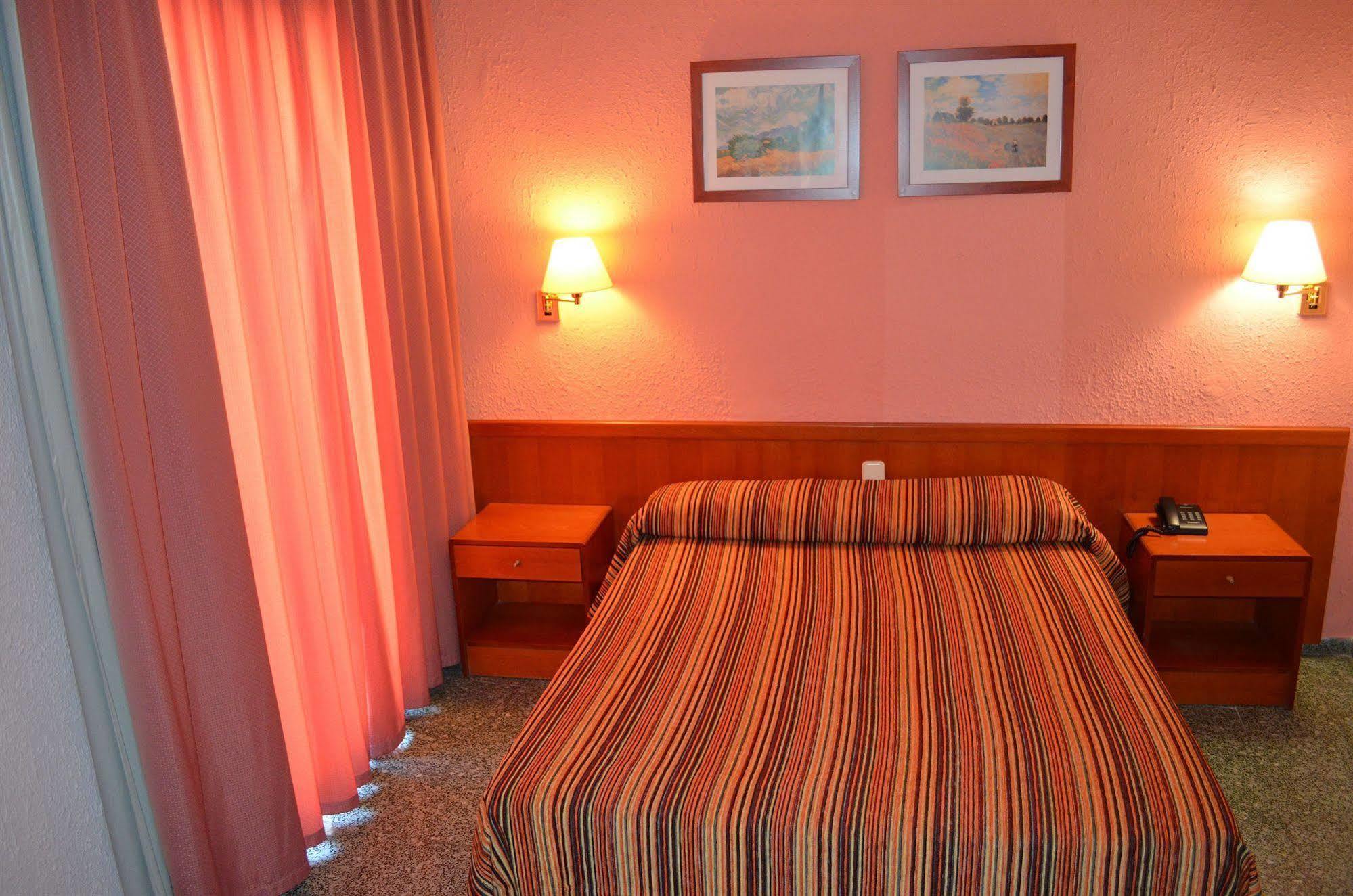 Cuatro Naciones Hotel Barcelone